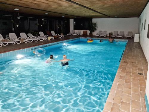 Bazén v ubytování Hotel Bayerischer Wald HFVI nebo v jeho okolí