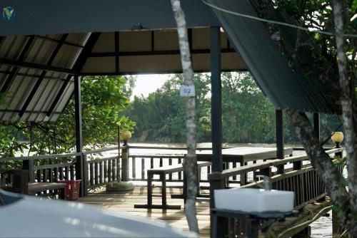 Restoran ili drugo mesto za obedovanje u objektu Chamka Pich Bungalow & Restaurant