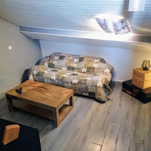 Photo de la galerie de l'établissement Le studio du château LGBT frendly, à Le Poujol-sur-Orb