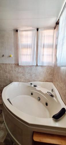 Un baño de 9th hole Villa