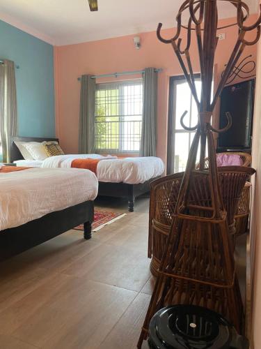 Cama o camas de una habitación en Himalaya Serene View Guest House & Farm Stay