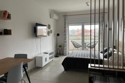 Apartments with WiFi Kastel Stafilic, Kastela - 23978