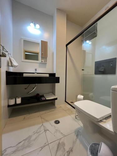 Ένα μπάνιο στο Tu lugar en Ciudad Del Este Dpto 201