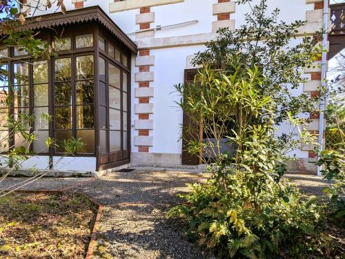 Appartement Arcachonnais avec terrasse et parking sécurisé - FR-1-420-157