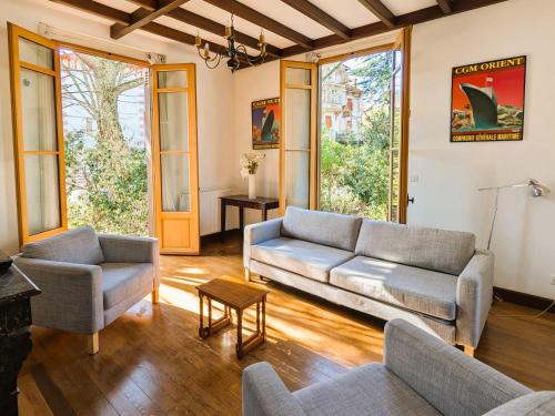 Photo de la galerie de l'établissement Appartement Arcachonnais avec terrasse et parking sécurisé - FR-1-420-157, à Arcachon