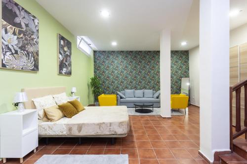 Exclusive villa with private pool 1 kilometer from Los Cristianos Beach