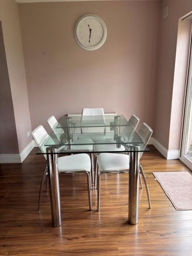 Gallery image of Quarto no centro de Adare in Adare