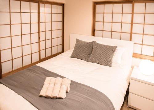 Japanese 5PPL Single Zhaoyan House