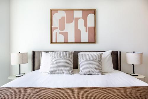 Ένα ή περισσότερα κρεβάτια σε δωμάτιο στο Blueground Gowanus gym wd nr park NYC-1731