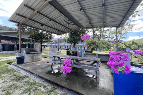 Κήπος έξω από το Jasa Resort Sungai Lembing