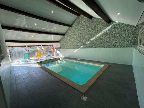 Villa 21 couchages avec piscine interieure chauffée