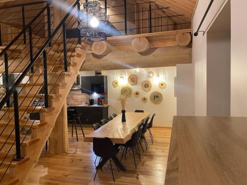 A Thousand and One Bubbles