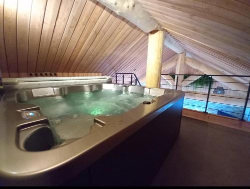 Photo de la galerie de l'établissement A Thousand and One Bubbles, à Saint-Nectaire