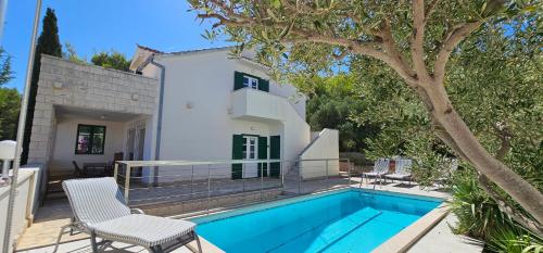 Spacious villa,pool, sea views, terraces, gardens - Villa Maria