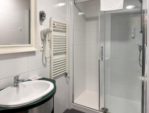 Koupelna v ubytování Hotel Malá Strana