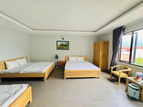 Katil atau katil-katil dalam bilik di Kieu Anh Hotel Phu Tho