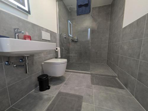 Ένα μπάνιο στο Modern Home Bad Wimpfen