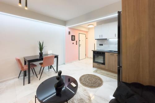 Stylish & Elegant Apt in Pagrati