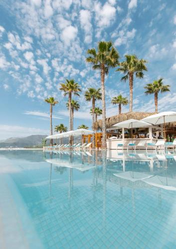 Monte Palm Beach