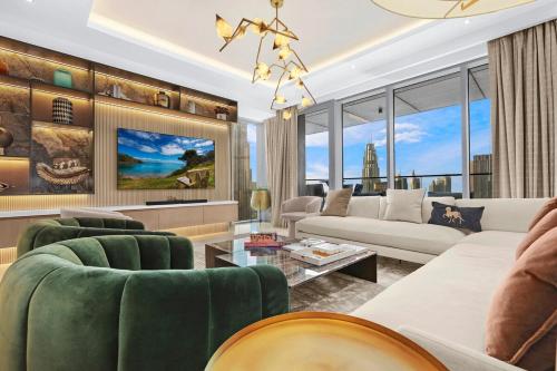 FIRST CLASS 4BR Burj Khalifa & Fountain View