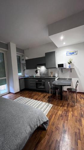 Certosa District Studio Apt 3