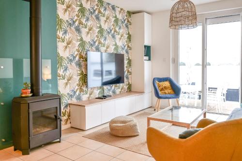 Photo de la galerie de l'établissement charmante maison de vacances proche des marais - la chaume - 8 pers, à Les Sables-dʼOlonne