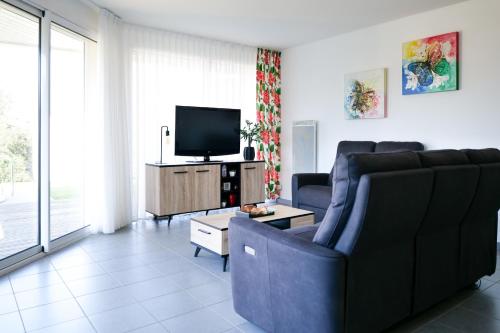 superbe villa residence oasis park - 8 personnes - piscine chauffee