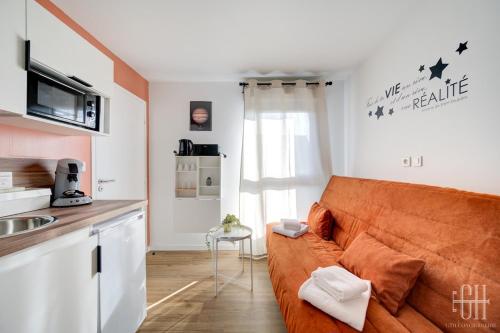 Jupiter - Proche A10 - 2V - Parking