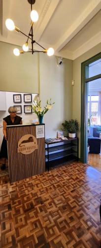 Ein Sitzbereich in der Unterkunft Leon Hostel