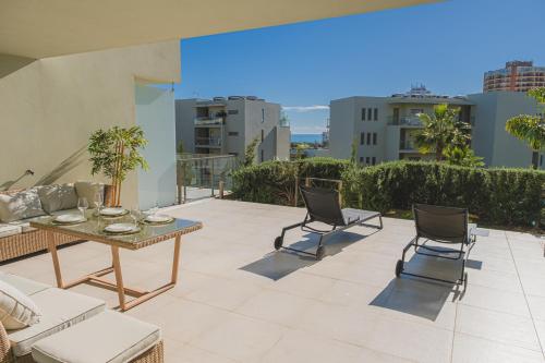 Oasis Mar Pool View