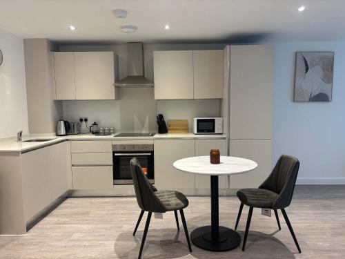 Stylish 1-Bedroom Apartment Sleeps 3 in central Birmingham photo 5
