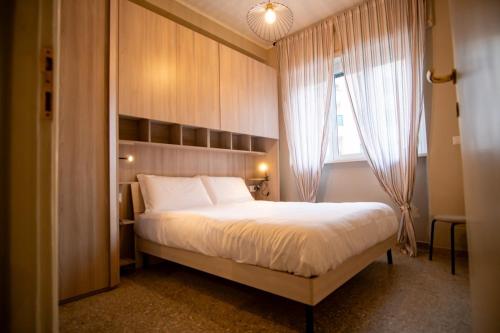 Vatican Comfortable 5 Bedroom Flat - 6 min METRO A by ORPI RENT