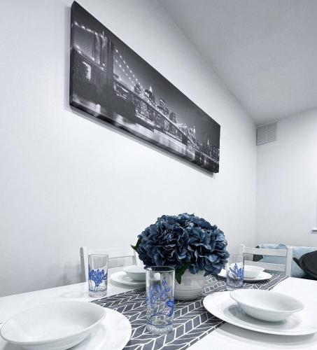 Φωτογραφία από το άλμπουμ του Cosy Contemporary Apartment - Brimsdown, Enfield σε Enfield Lock