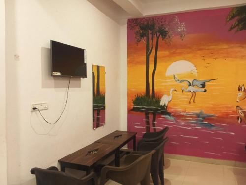 TV a/nebo společenská místnost v ubytování Shree ram Lala guest house ramjanm Bhoomi ayodhya