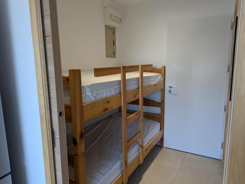 Sol-y-Days le Cormoran appartement vue sur port de plaisance