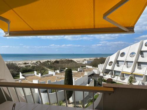 Appartement 4 Pièces, Vue Mer, Piscine et Parking privé