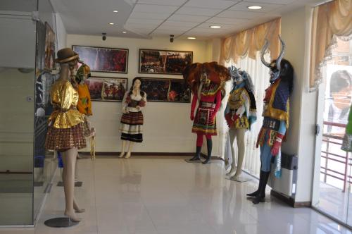 Επισκέπτες που μένουν στο Hotel "VIRGEN DEL SOCAVON"