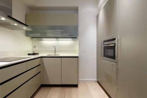 Easo Suite 2C by FeelFreeRentals
