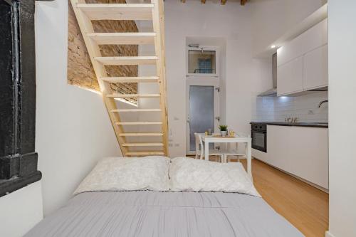 2CLI19 -Duomo-Loreto - Elegant - Central