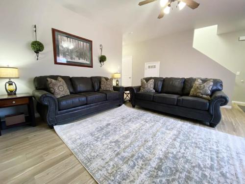 Χώρος καθιστικού στο Family Friendly Townhome in Kanab Pool & Hot Tub