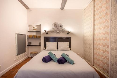 Charm of Vieil Antibes, quiet 2-4pers