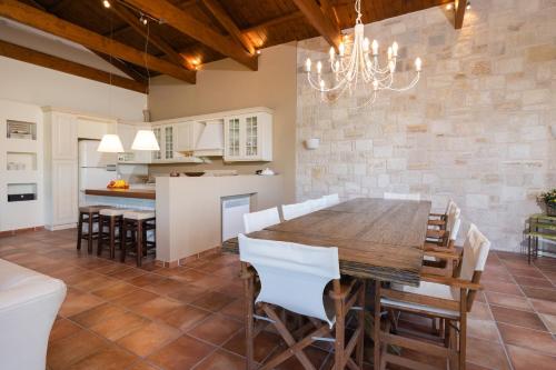 Kuchyň nebo kuchyňský kout v ubytování Hill top casa vigna