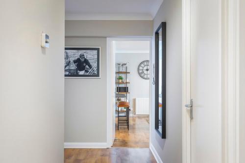 Beautiful 2 Bed property with parking by the sea photo 22