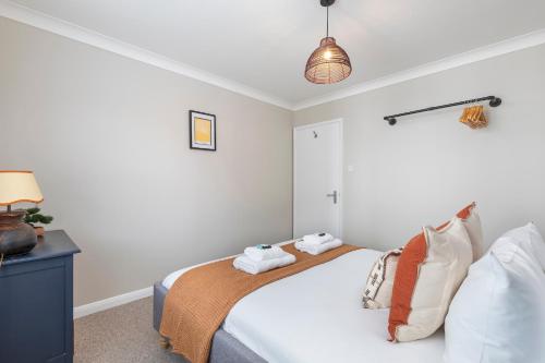 Beautiful 2 Bed property with parking by the sea photo 25