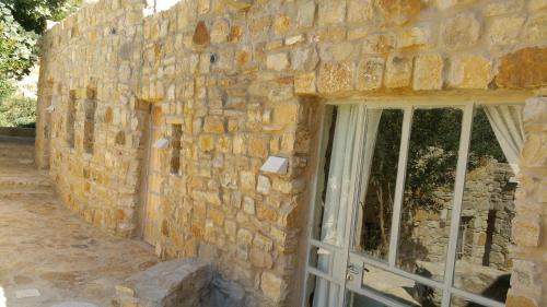 Gallery image of Dana Tourist Hotel in Dana