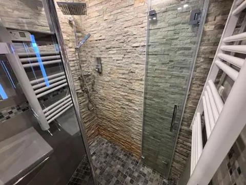 Photo de la galerie de l'établissement Élégant T2 Clim & Balcon - plein centre Cannes, à Cannes