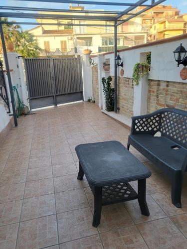 Μπαλκόνι ή βεράντα στο House rented 10 meters from the sea