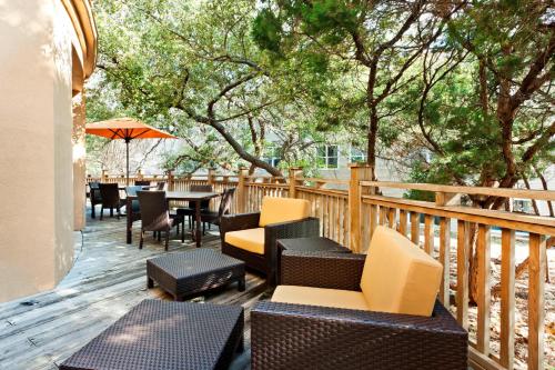 Courtyard by Marriott Austin The Domain Area Image