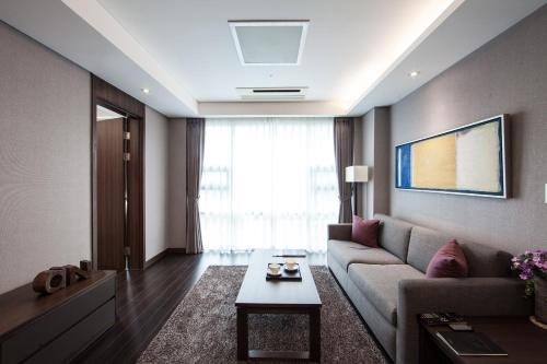 Гостиная зона в Fraser Place Central Seoul