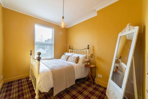 Family Stay By Sefton Park & Lark Lane Parking photo 15